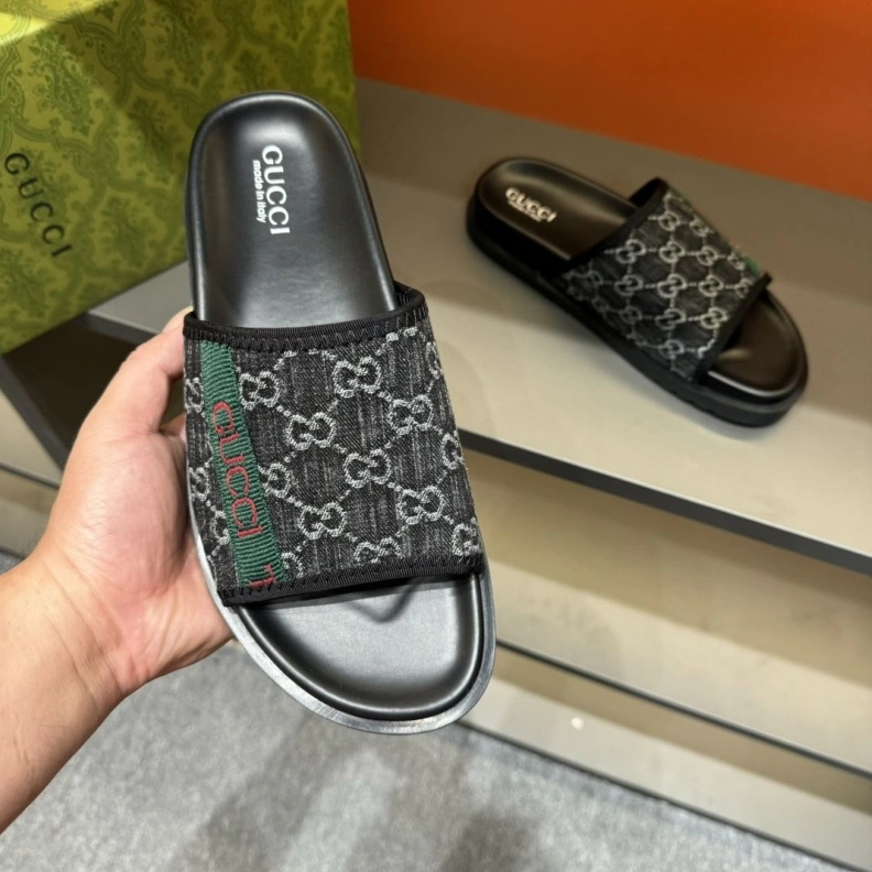 Trendy Gxccx Slippers 156414