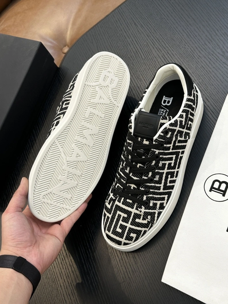 NewStyle Othxr Sneakers 211474