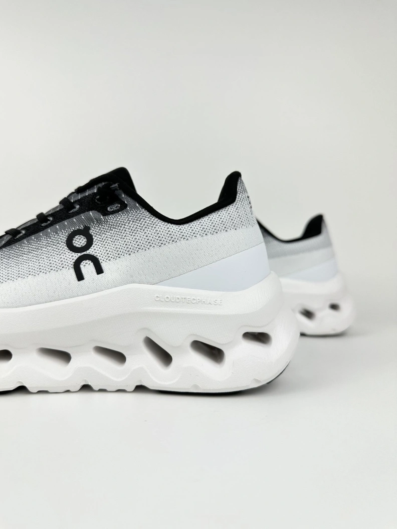 Minimalist Othxr Sneakers 211463
