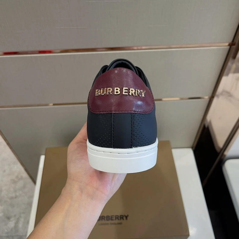 Compact Bxrbxrry Sneakers 114737