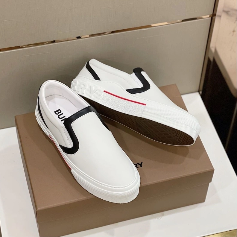 Timeless Bxrbxrry Sneakers 114733