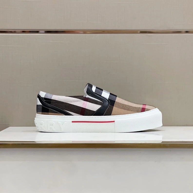 Timeless Bxrbxrry Sneakers 114734