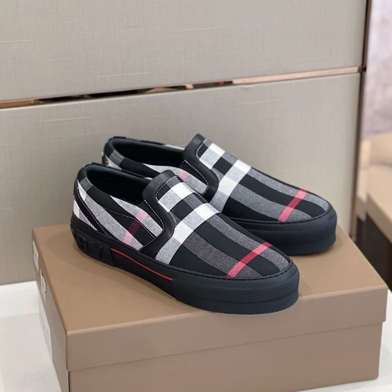 Bxrbxrry Sneakers EyeCatching 114735