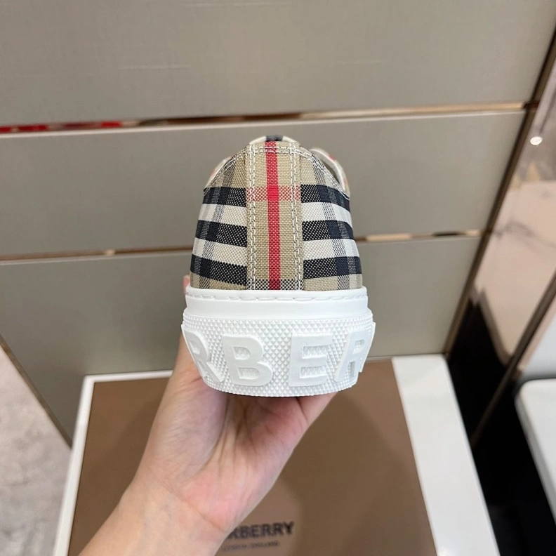Bxrbxrry Sneakers UrbanStyle 114730