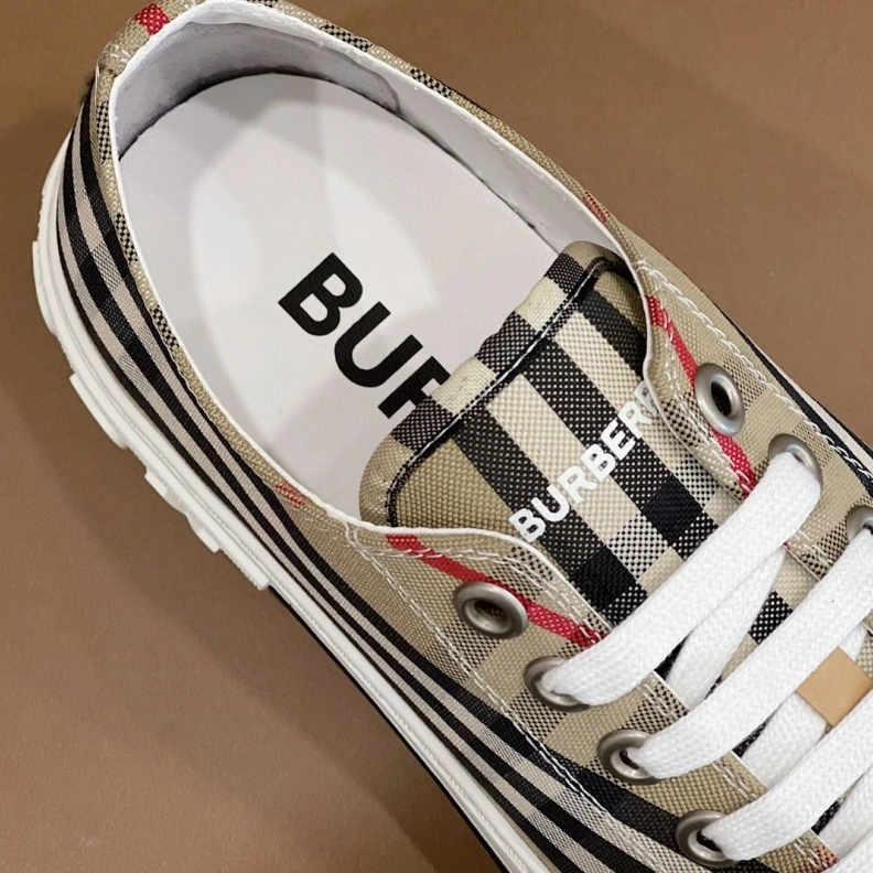 Bxrbxrry Sneakers UrbanStyle 114730