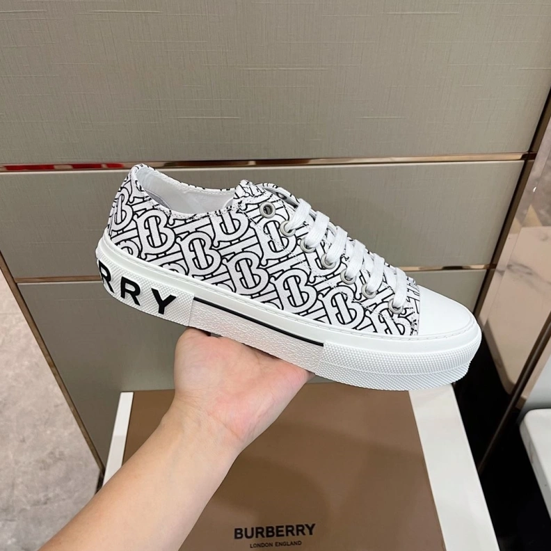 GoodFit Bxrbxrry Sneakers 114732