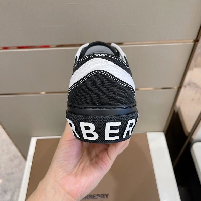 NewStyle Bxrbxrry Sneakers 114725