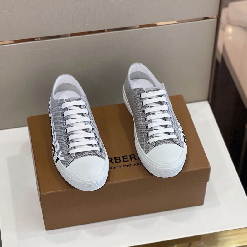 Bxrbxrry Sneakers Unique 114722