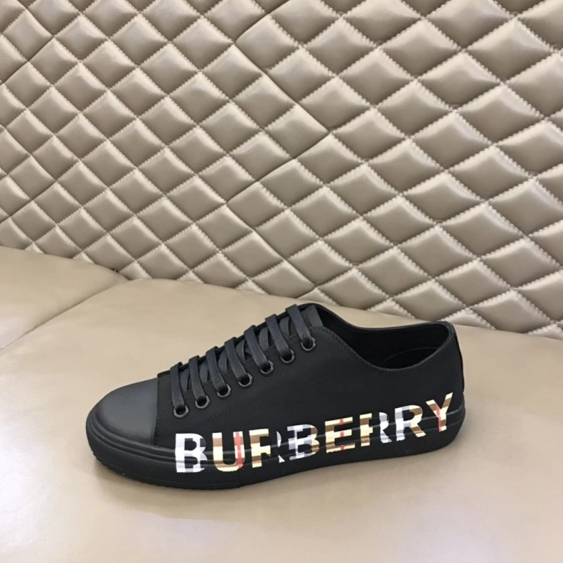 Stylish Bxrbxrry Sneakers 114719