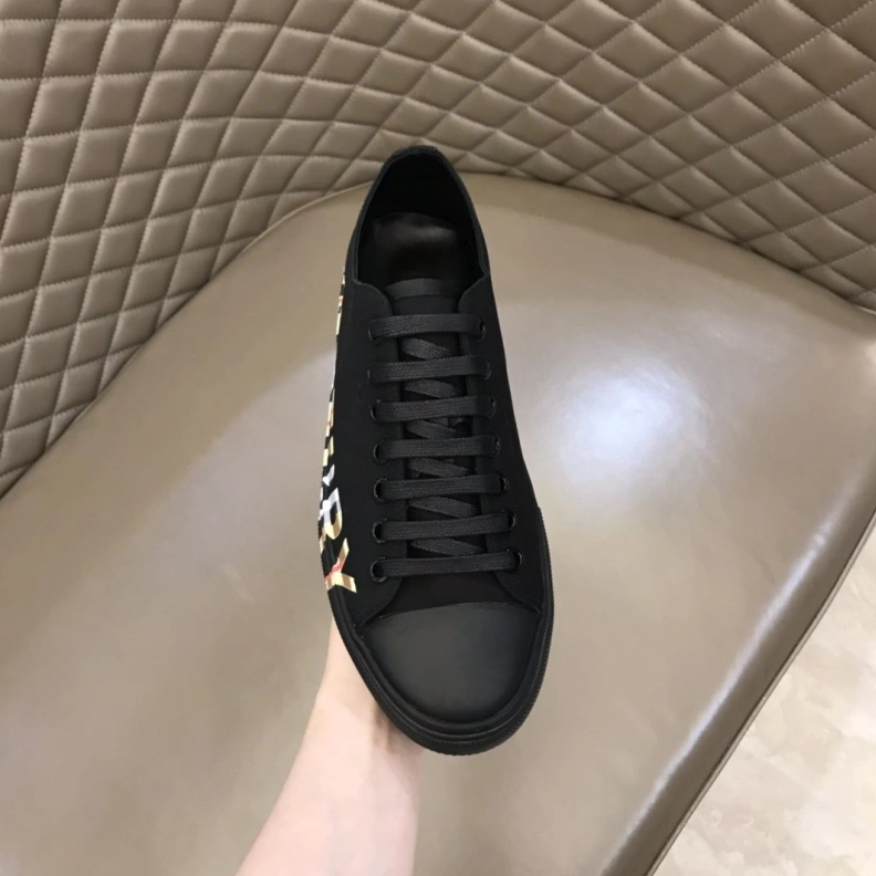 Stylish Bxrbxrry Sneakers 114719