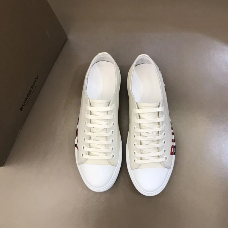 Compact Bxrbxrry Sneakers 114717