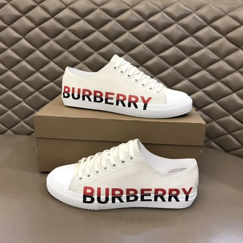 Compact Bxrbxrry Sneakers 114717