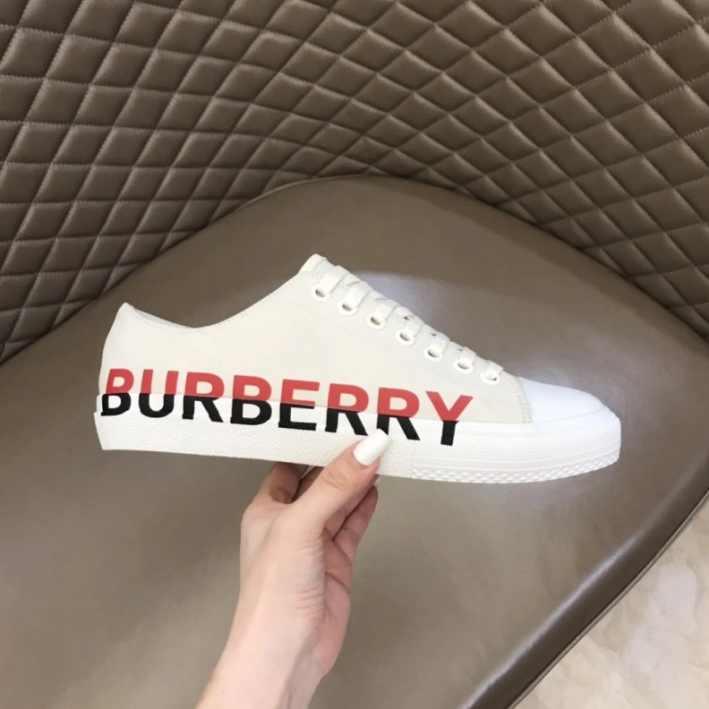 Compact Bxrbxrry Sneakers 114717