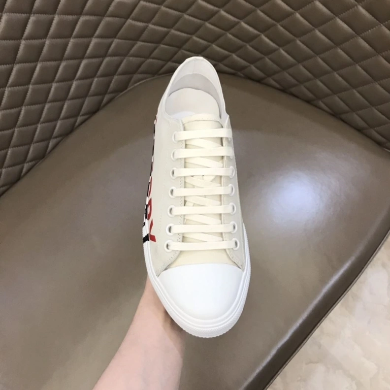 Compact Bxrbxrry Sneakers 114717