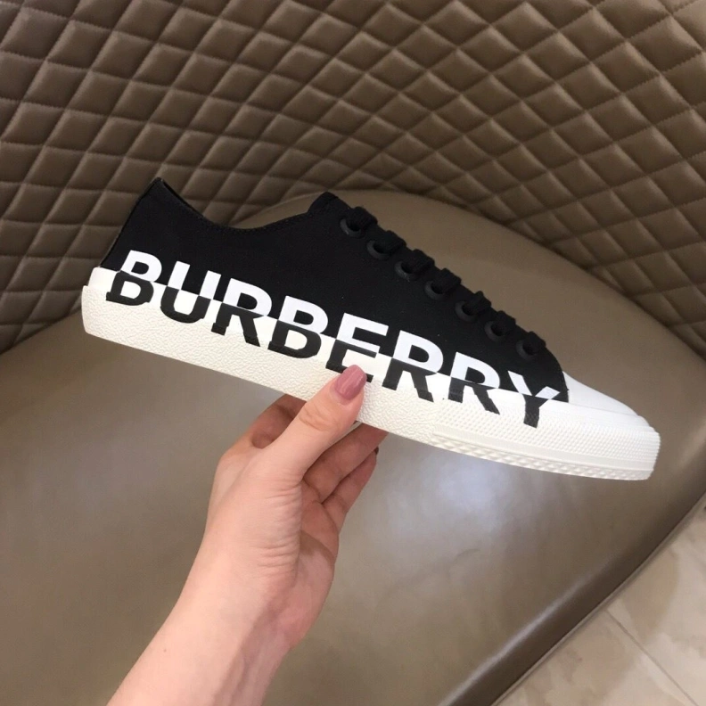 HighQuality Bxrbxrry Sneakers 114716