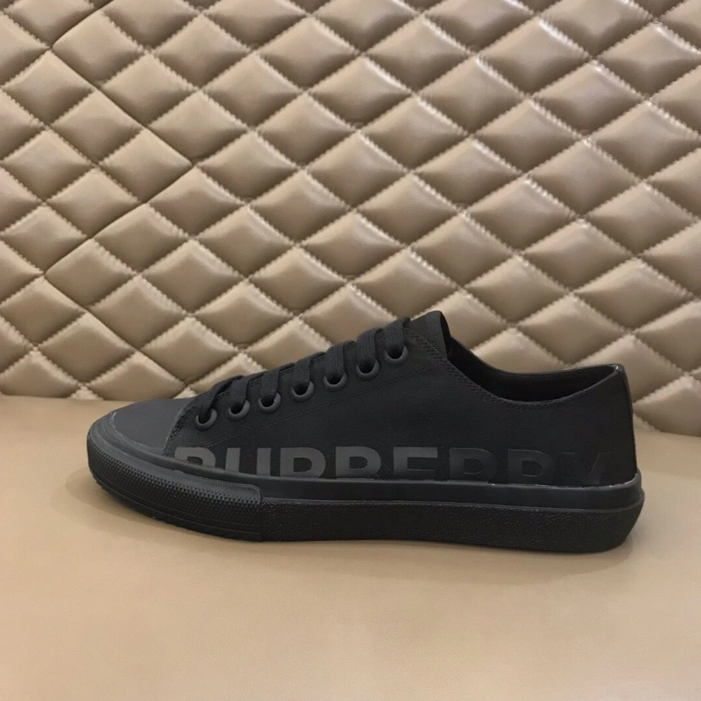 Bxrbxrry Sneakers EyeCatching 114709
