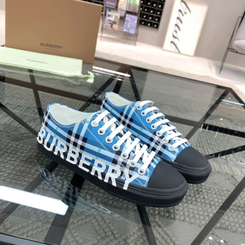 Functional Bxrbxrry Sneakers 114708
