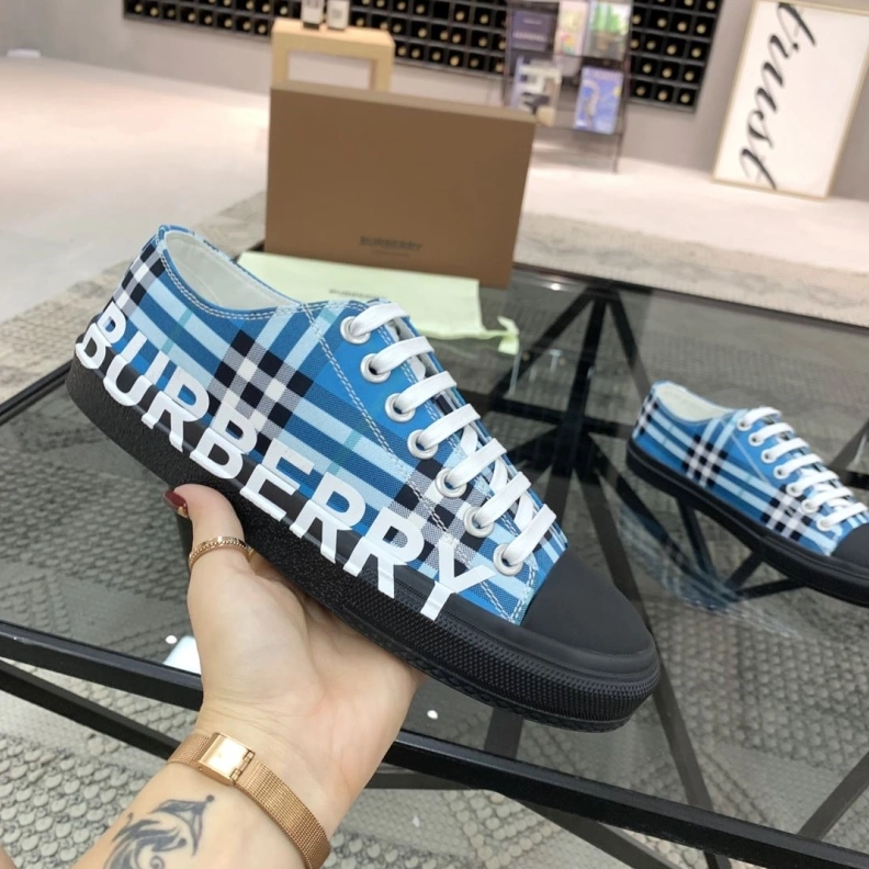 Functional Bxrbxrry Sneakers 114708