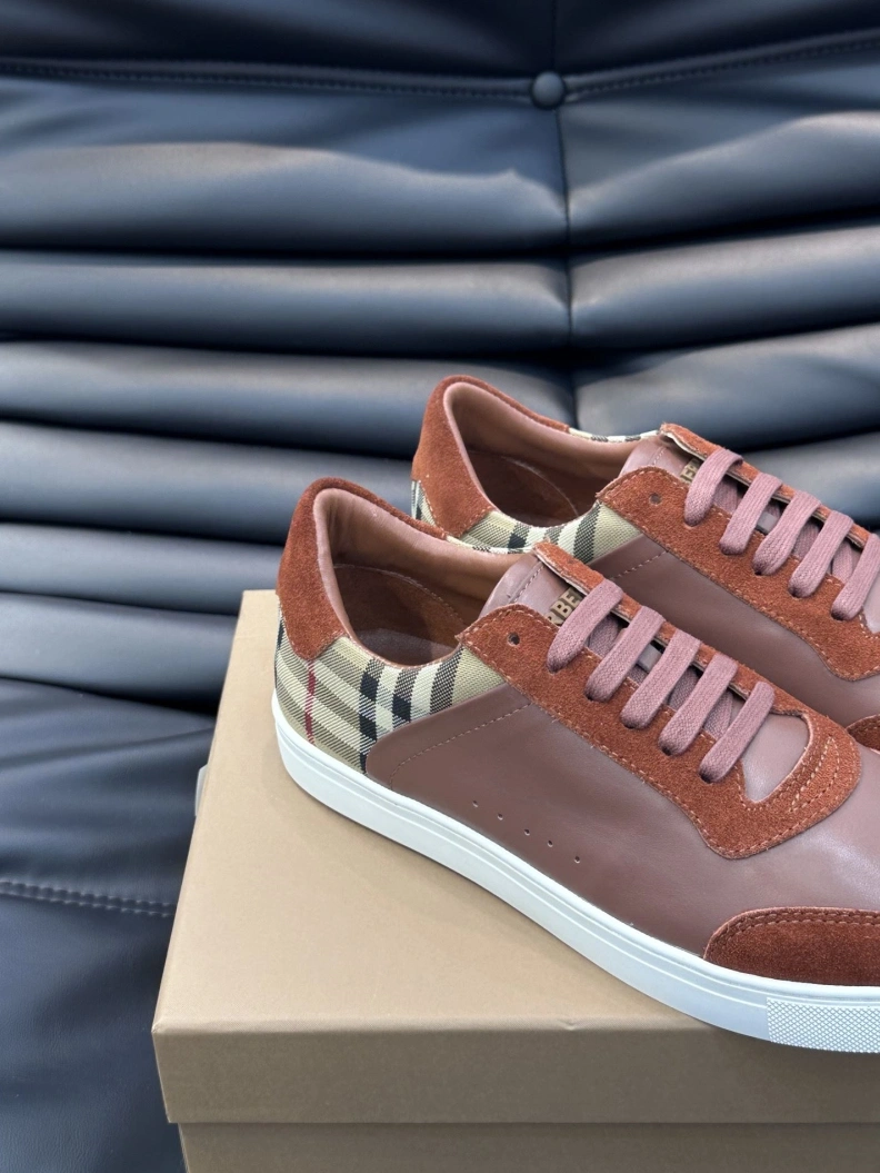 Comfortable Bxrbxrry Sneakers 114714