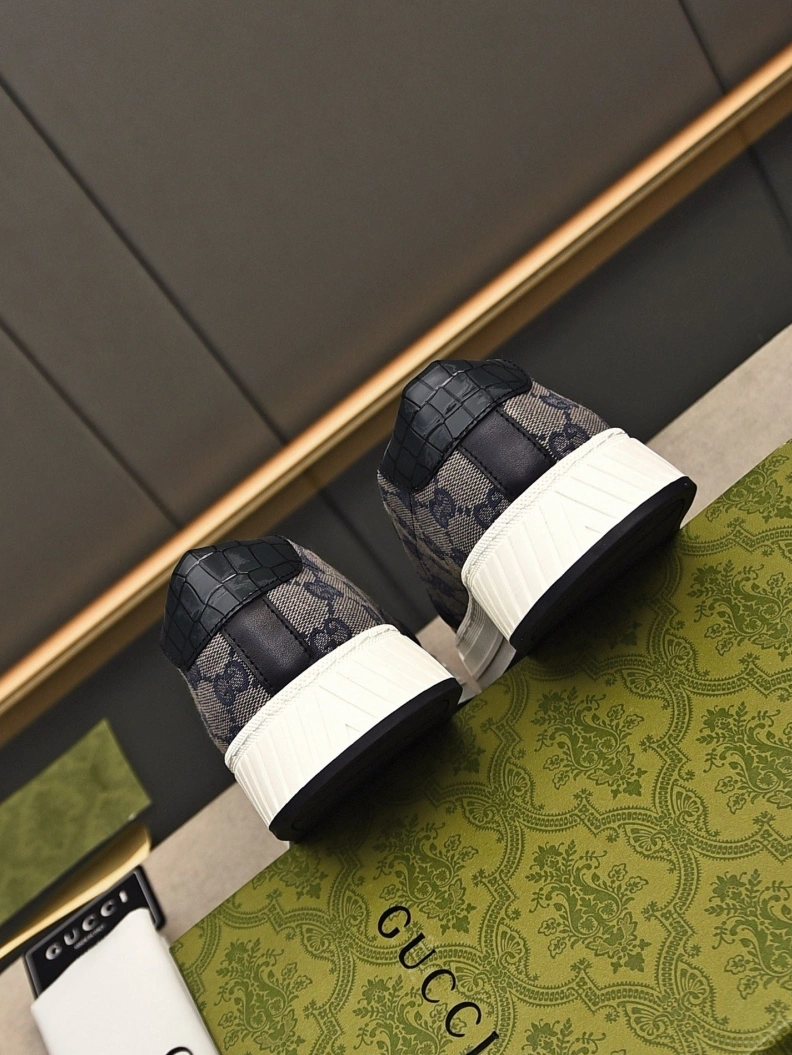 HighQuality Gxccx Casual Shoes 156875