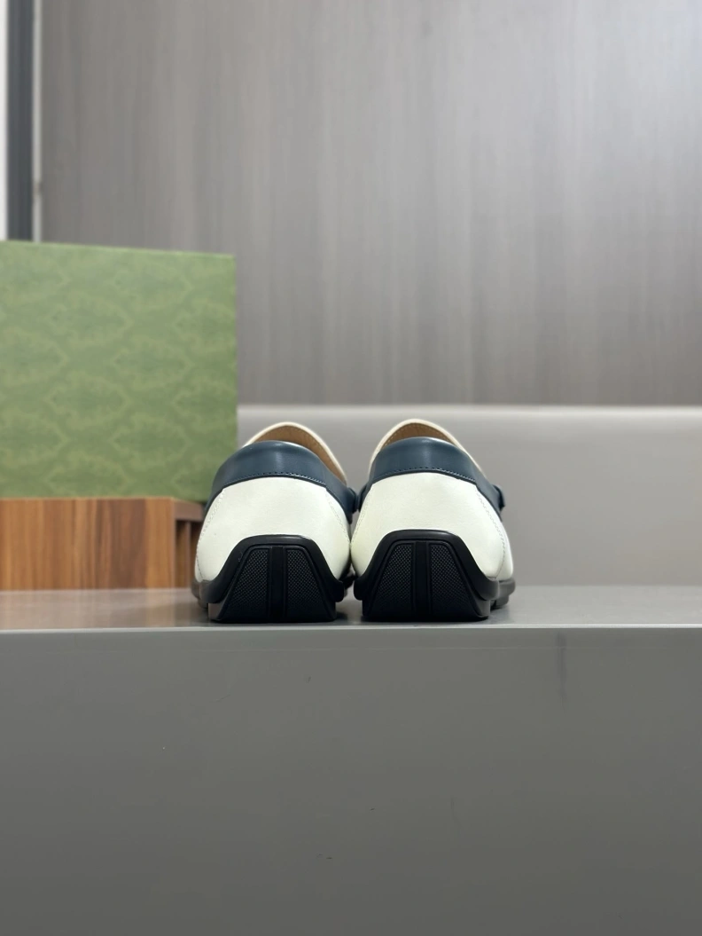 Elegant Gxccx Leather Shoes 156679