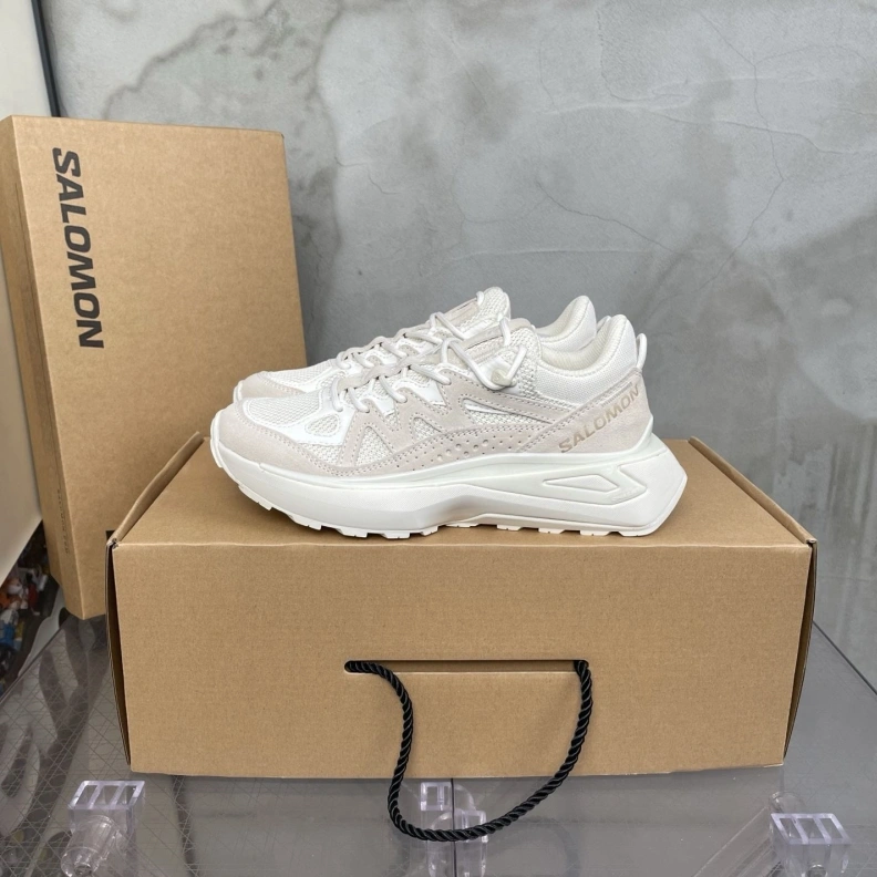Versatile Othxr Sneakers 211466