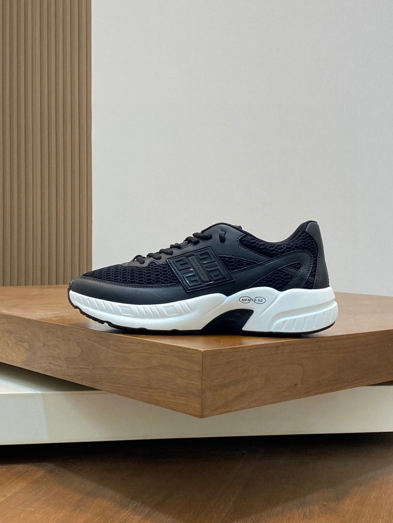 Gxvxnchy Sneakers GoAnywhere 152635