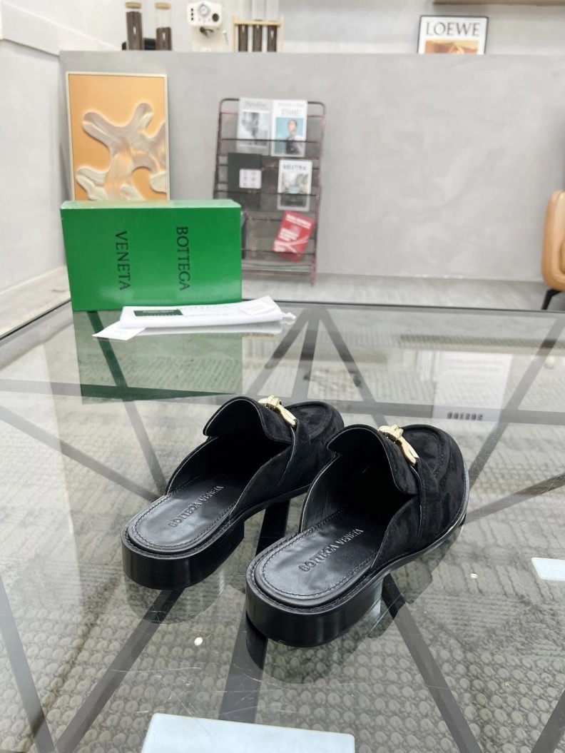 Resilient Bxttxga Vxnxta Slippers 112519