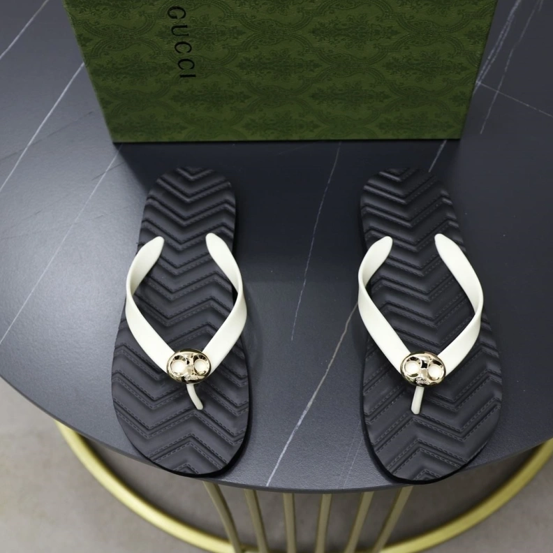 Gxccx Slippers ModernLook 156425