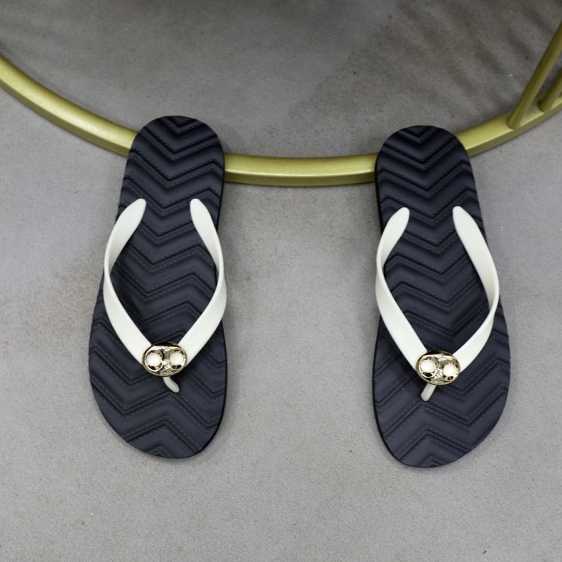 Gxccx Slippers ModernLook 156425