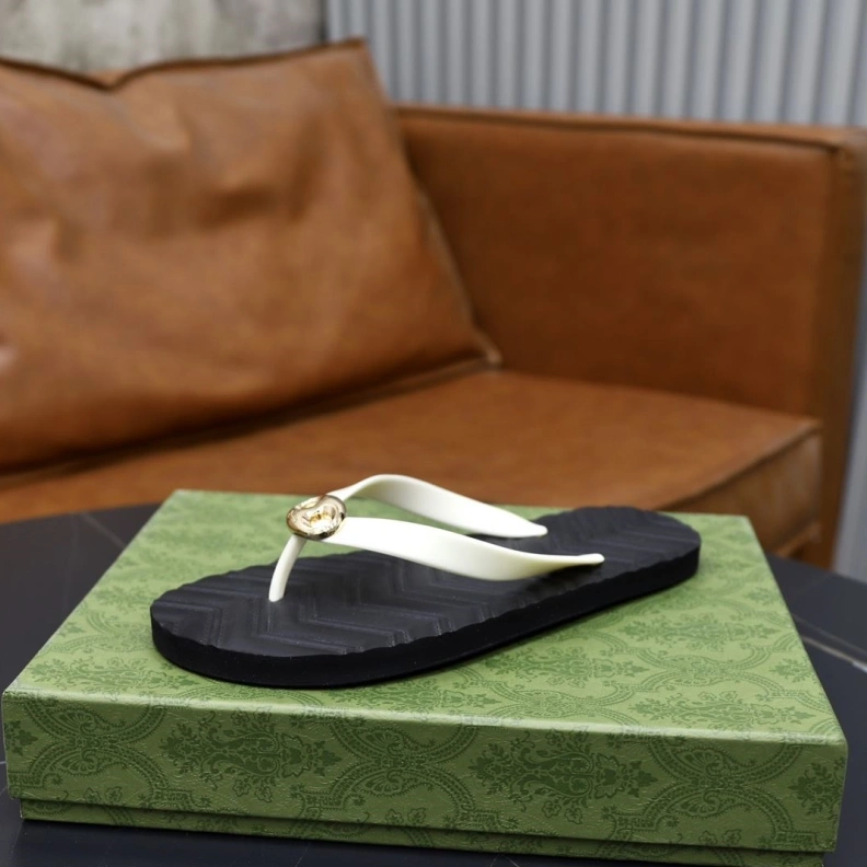 Gxccx Slippers ModernLook 156425