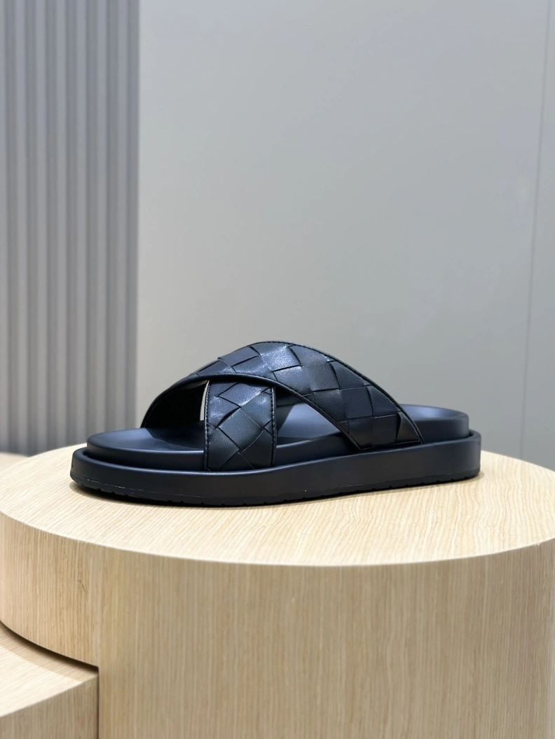 HighQuality Bxttxga Vxnxta Slippers 112512