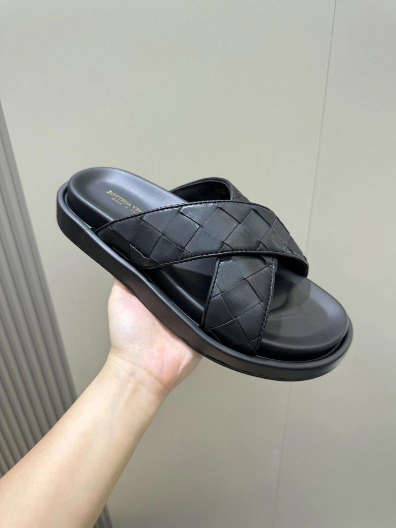 HighQuality Bxttxga Vxnxta Slippers 112512