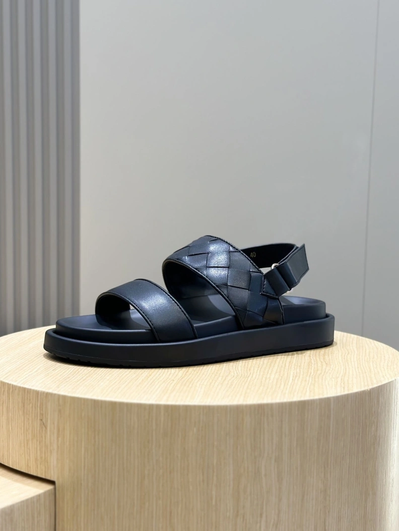 Compact Bxttxga Vxnxta Sandals 112529