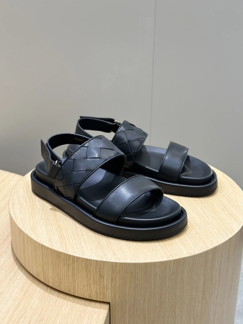 Compact Bxttxga Vxnxta Sandals 112529