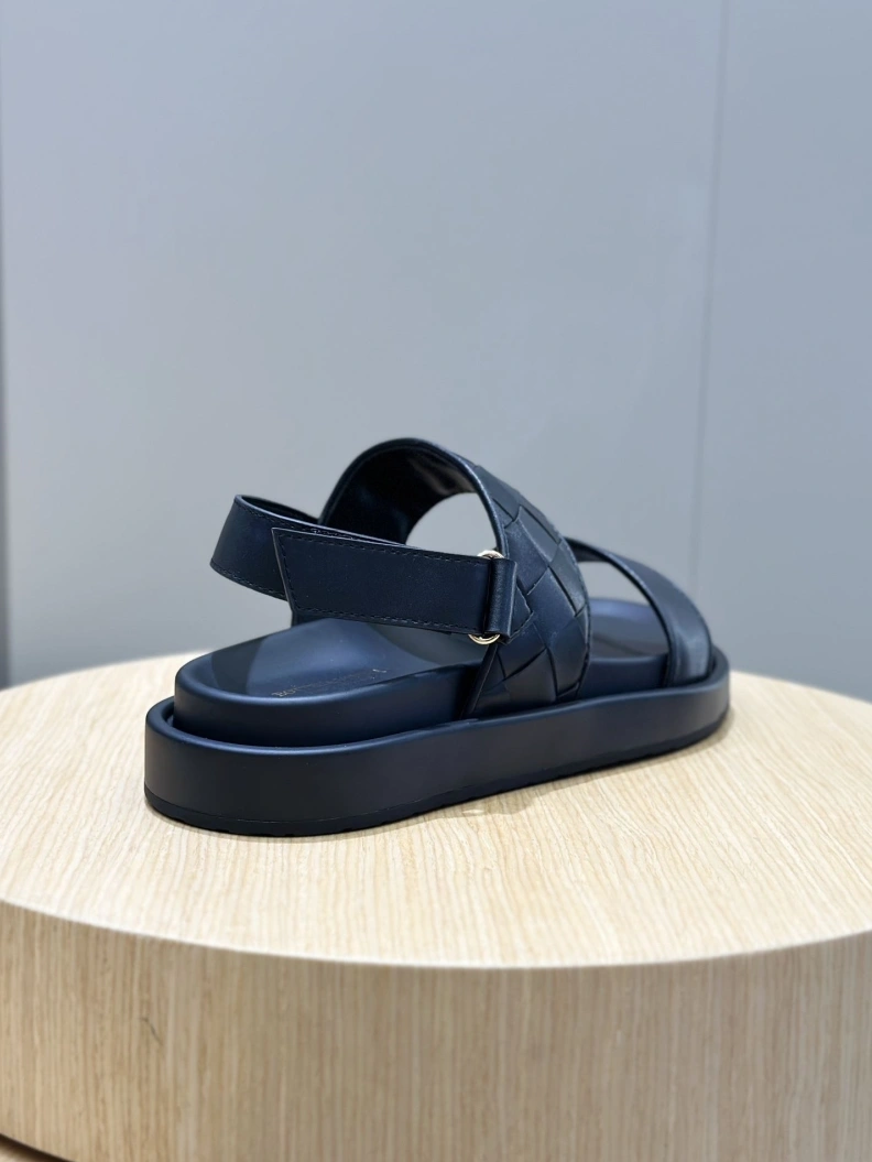 Compact Bxttxga Vxnxta Sandals 112529