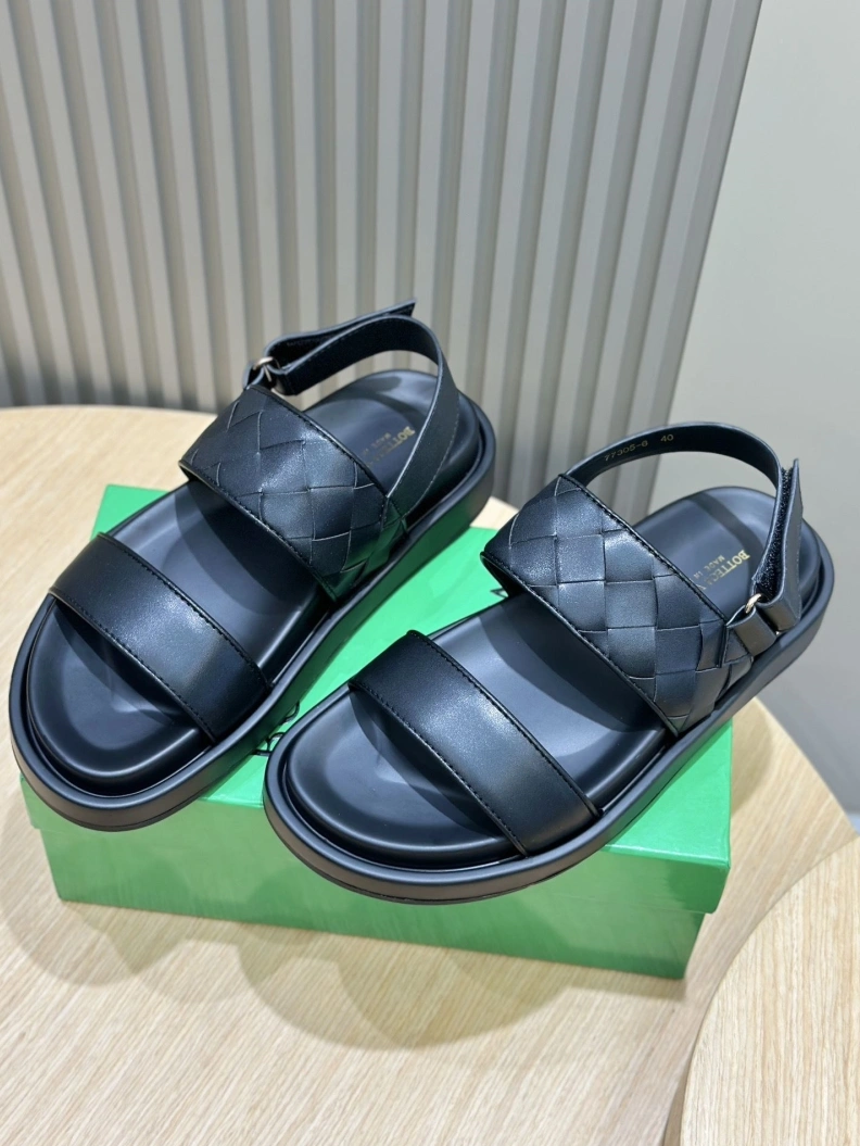 Compact Bxttxga Vxnxta Sandals 112529