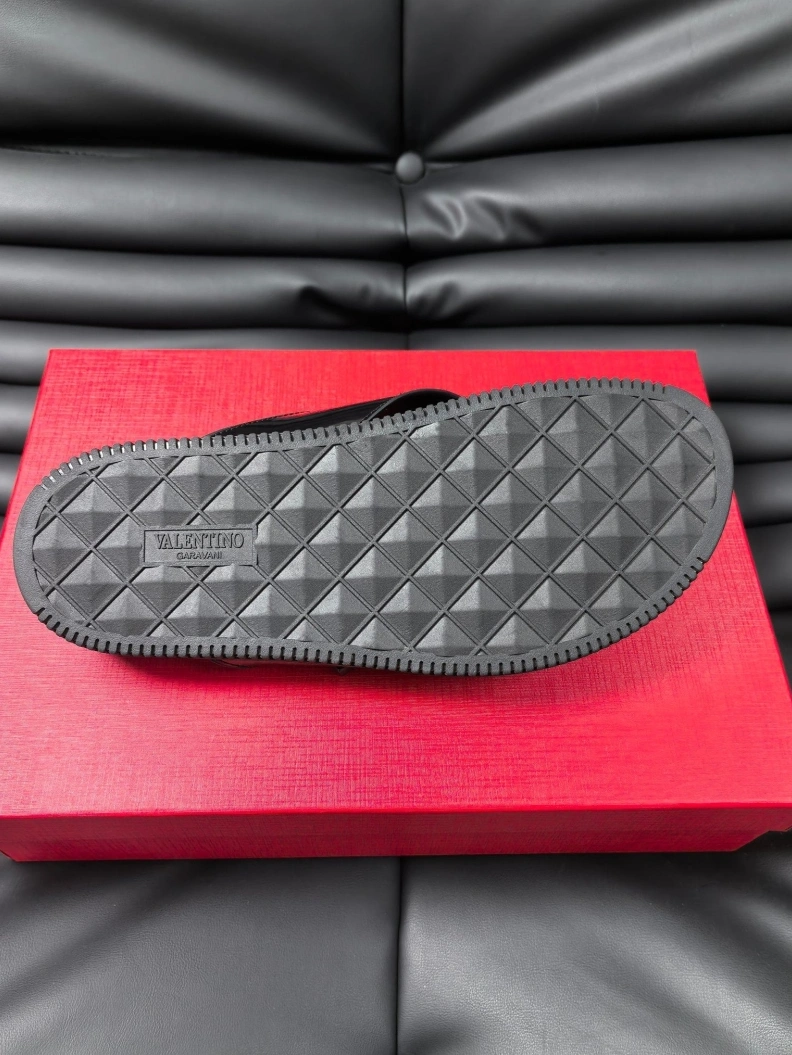 GoodFit Vxlxntino Slippers 229236
