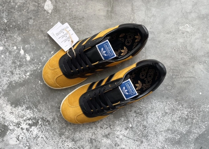 Flexible Gxvxnchy Sneakers 152638