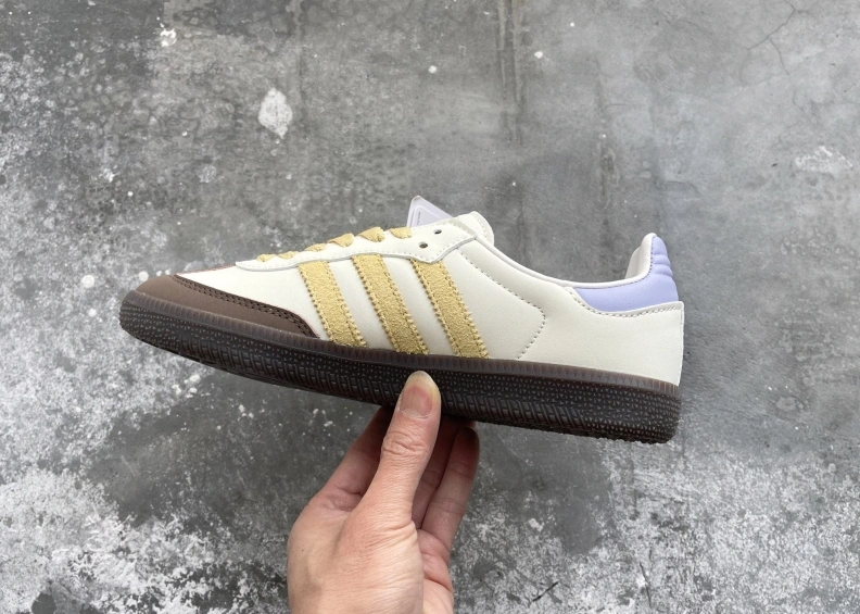 ModernLook Mxnxlo Blxhnxk Sneakers 192979