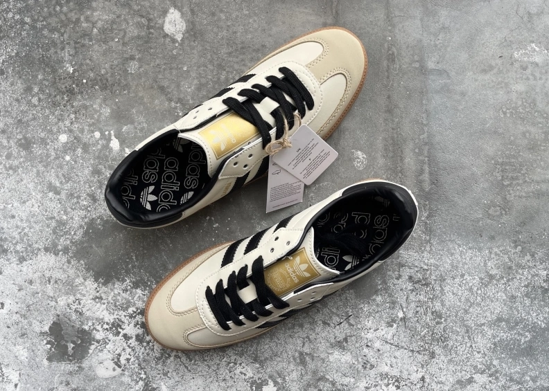 Reliable Mxnxlo Blxhnxk Sneakers 192976