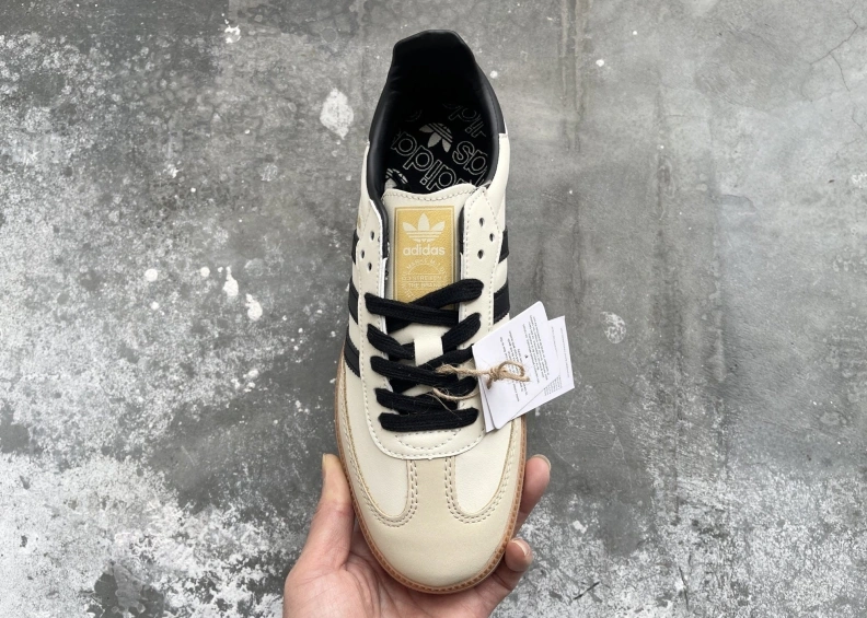 Reliable Mxnxlo Blxhnxk Sneakers 192976