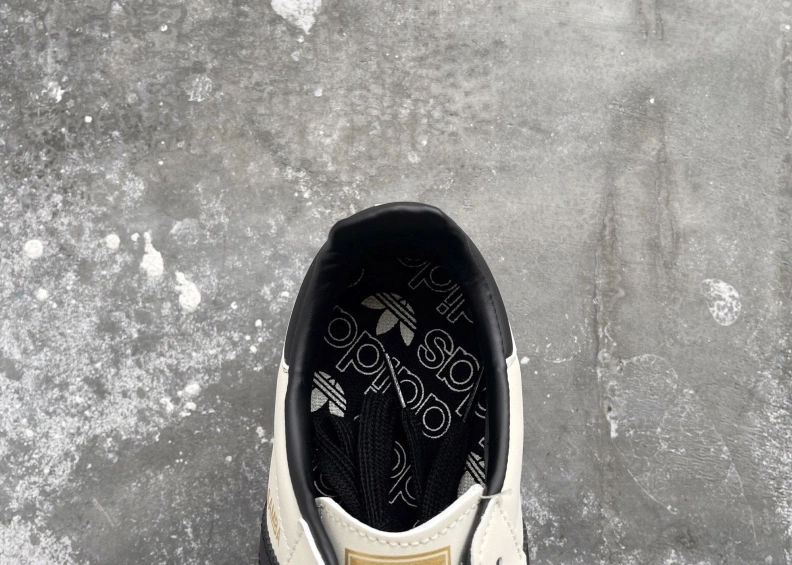 Reliable Mxnxlo Blxhnxk Sneakers 192976