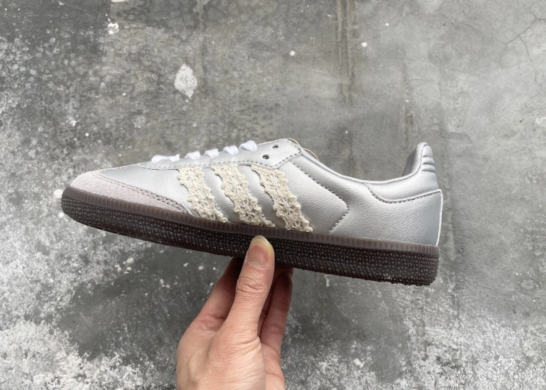 Versatile Mxnxlo Blxhnxk Sneakers 192977