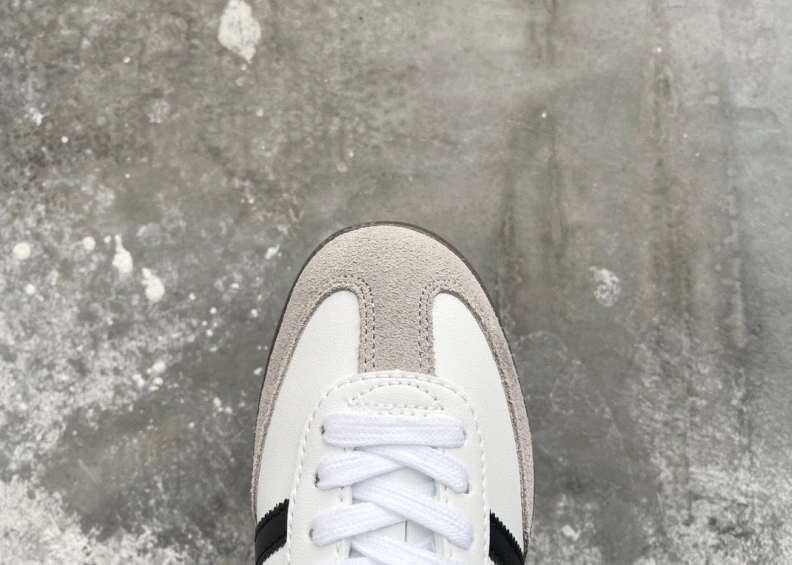 Mxnxlo Blxhnxk Sneakers Popular 192975