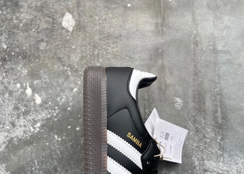 Mxnxlo Blxhnxk Sneakers Bright 192970