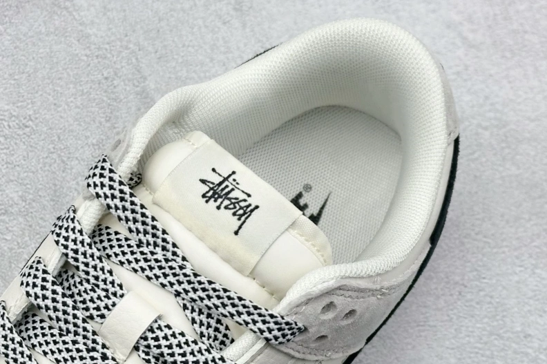 EyeCatching Nxkx Sneakers 198886