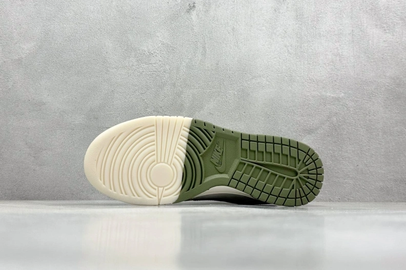 EyeCatching Nxkx Sneakers 198873