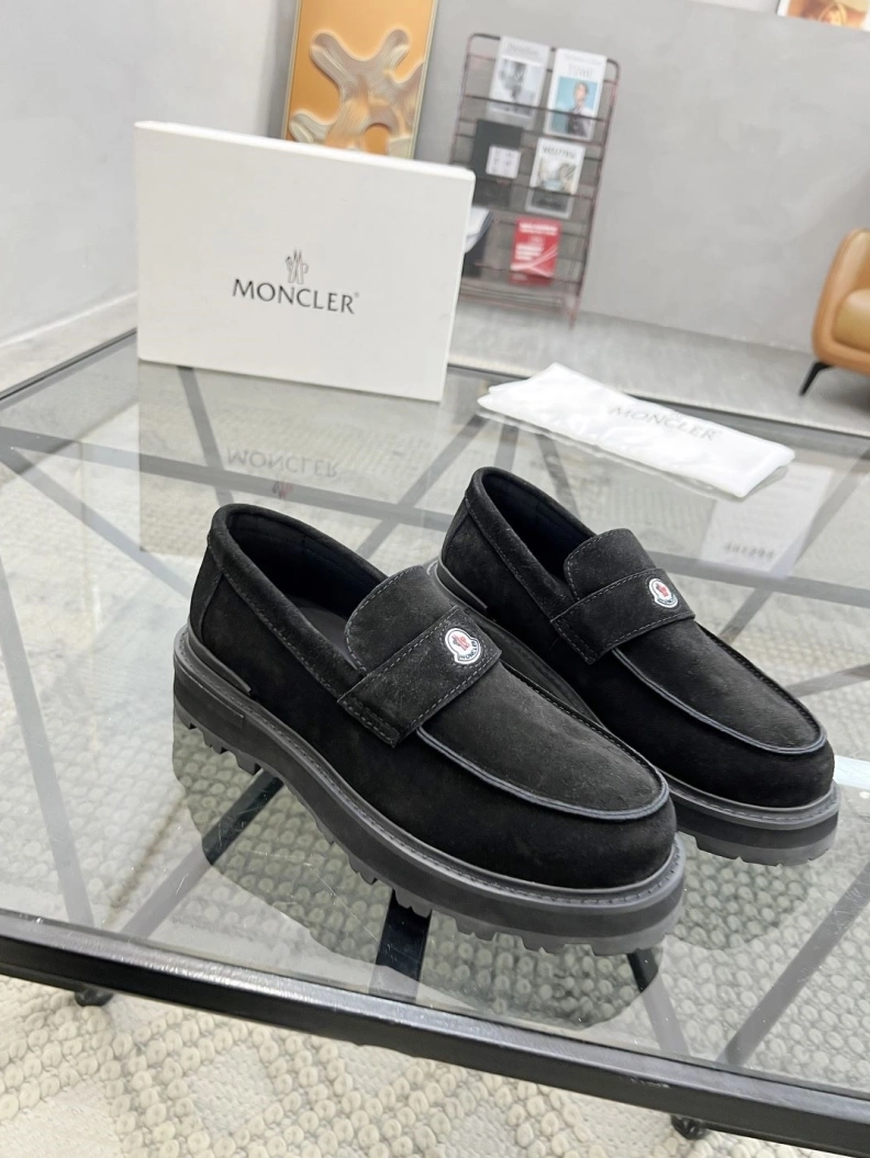 HighQuality Mxnclxr Sneakers 197441