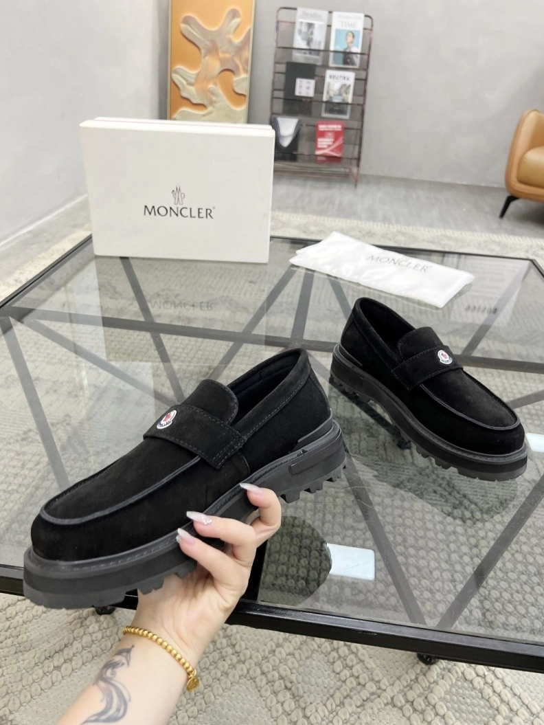 HighQuality Mxnclxr Sneakers 197441